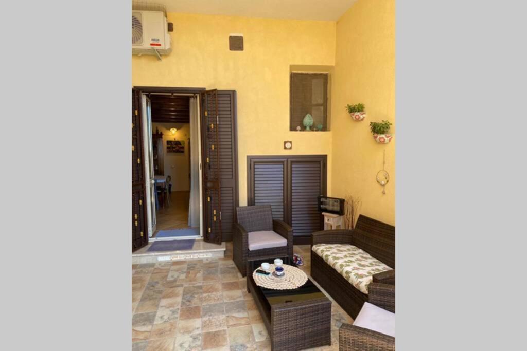 L'Elegante Dependance Del Barone Francesco Sala Apartment Agrigento Exterior photo