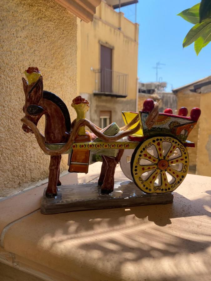 L'Elegante Dependance Del Barone Francesco Sala Apartment Agrigento Exterior photo
